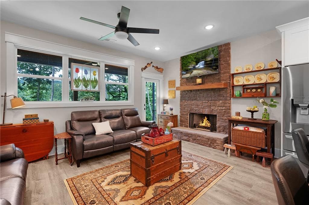 3 bedroom, 2 bathroom, 1,400 sq ft single family residence for sale at 1390 Foxhound Trail, Ranger, GA 30734 — photo 9