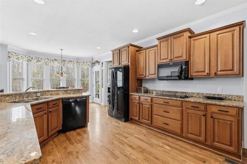4 bedroom, 3 bathroom, 2,942 sq ft single family residence for sale at 20 Blacksmith Lane, Cartersville, GA 30120 — photo 9