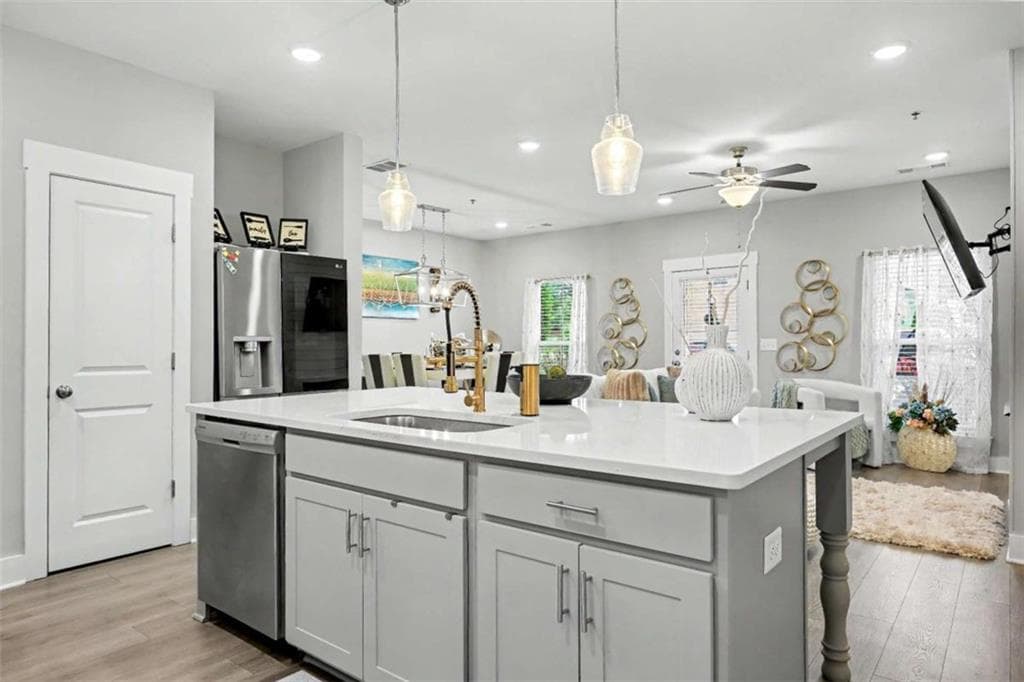 3 bedroom, 3 bathroom, 1,985 sq ft townhouse for sale at 1711 Prospect Way, Conyers, GA 30094 — photo 9