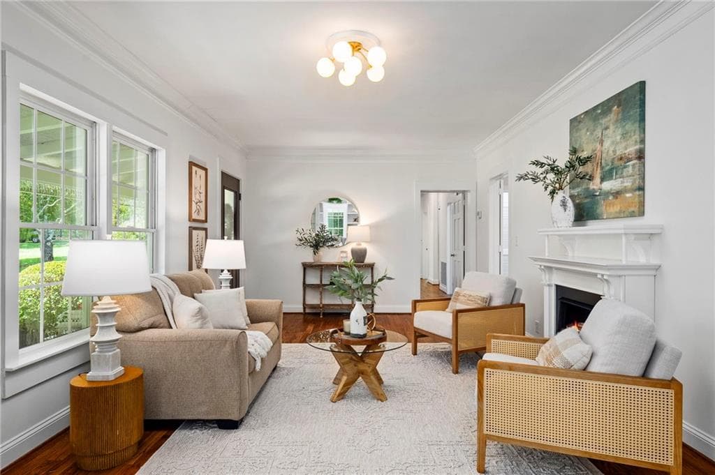 6 bedroom, 5 bathroom, 3,596 sq ft single family residence for sale at 2324 E Cherokee Drive, Woodstock, GA 30188 — photo 10