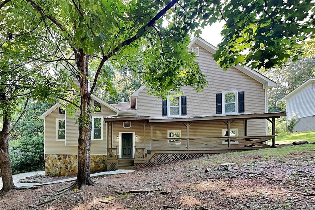 3 bedroom, 2 bathroom, 1,492 sq ft single family residence for rent at 174 Fox Drive, Dallas, GA 30157 for $1,900 a month
