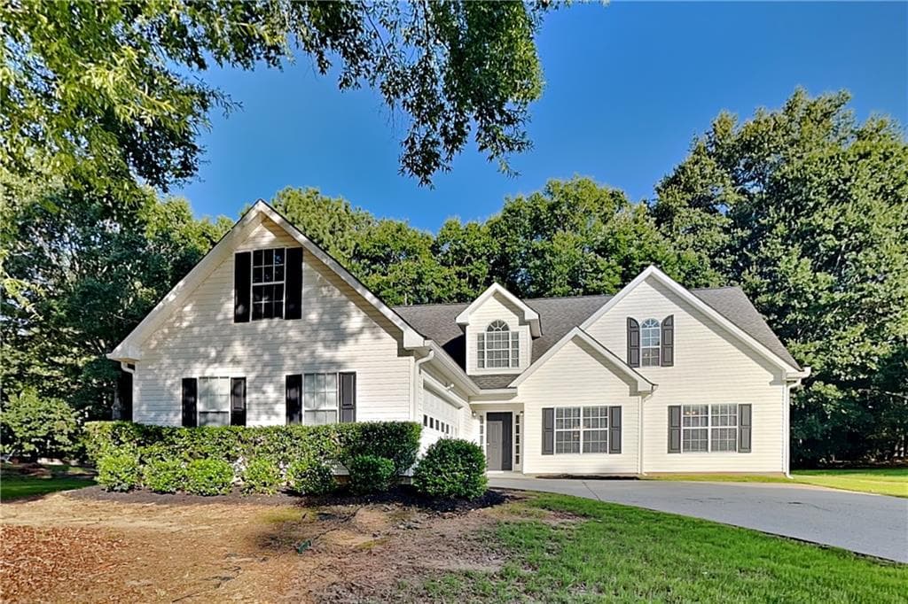 3 bedroom, 3 bathroom, 2,659 sq ft single family residence for rent at 7240 Coral Lake Drive, Flowery Branch, GA 30542 for $2,250 a month — photo 1 of 20