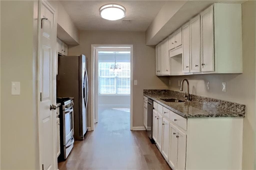 3 bedroom, 3 bathroom, 2,659 sq ft single family residence for rent at 7240 Coral Lake Drive, Flowery Branch, GA 30542 for $2,250 a month — photo 4
