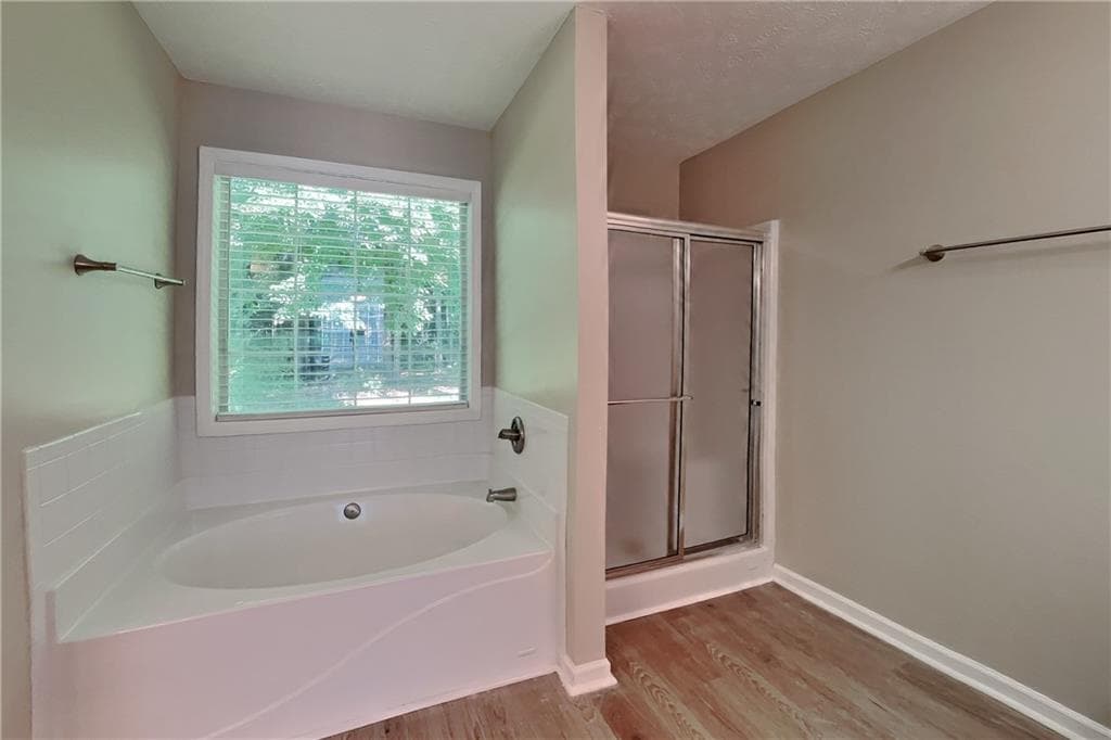 3 bedroom, 3 bathroom, 2,659 sq ft single family residence for rent at 7240 Coral Lake Drive, Flowery Branch, GA 30542 for $2,250 a month — photo 9