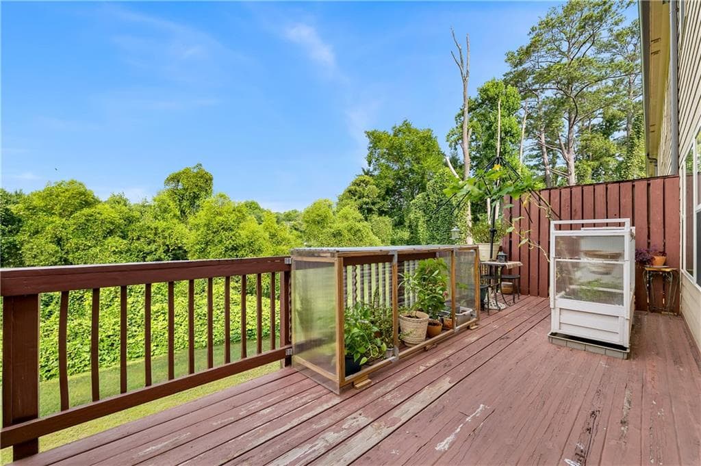 4 bedroom, 4 bathroom, 2,895 sq ft townhouse under contract at 260 Jackson Place 17, Lilburn, GA 30047 — photo 4