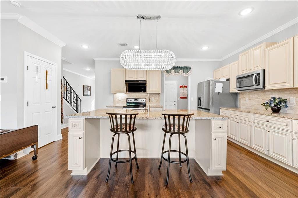 4 bedroom, 4 bathroom, 2,895 sq ft townhouse under contract at 260 Jackson Place 17, Lilburn, GA 30047 — photo 8