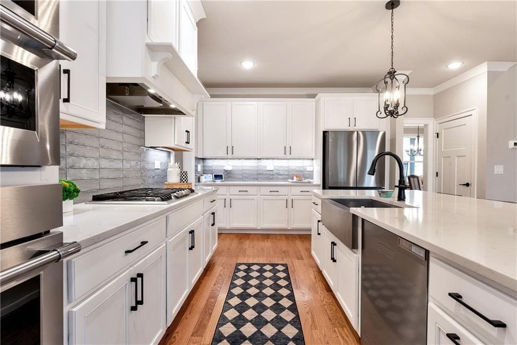 6 bedroom, 5 bathroom, 4,708 sq ft single family residence for sale at 6140 Crescent Moon Ridge, Cumming, GA 30041 — photo 10