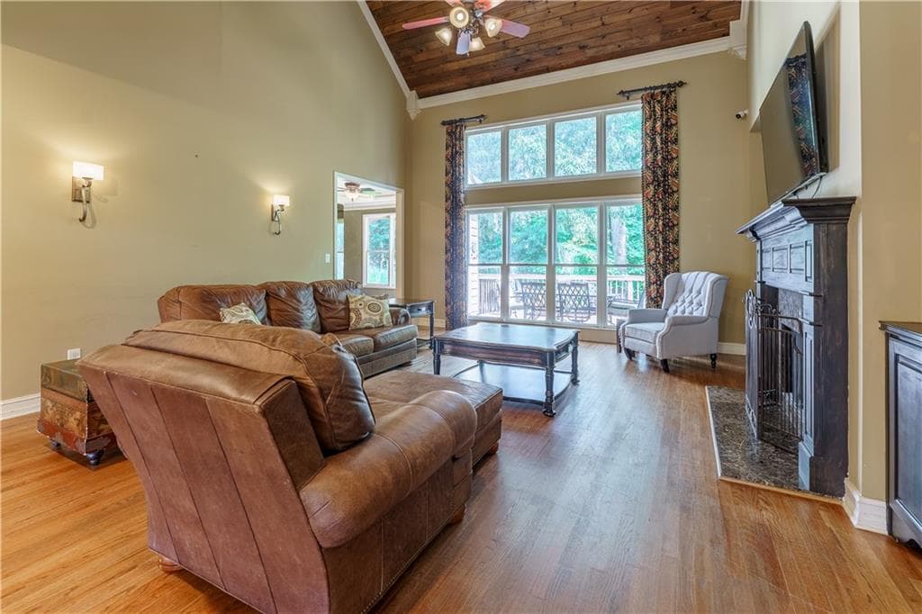4 bedroom, 4 bathroom, 3,917 sq ft single family residence for sale at 6080 Heritage Manor Drive, Cumming, GA 30040 — photo 10