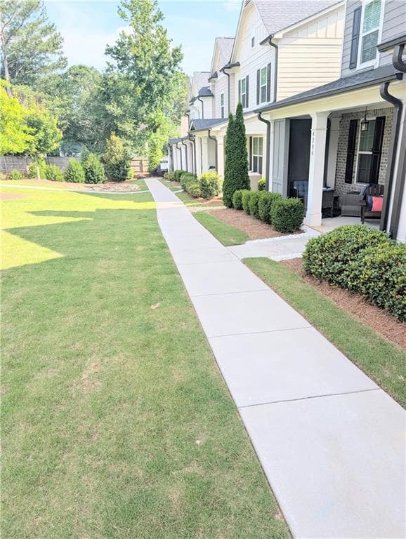 3 bedroom, 3 bathroom, 2,094 sq ft townhouse for sale at 4214 Futral Court, Acworth, GA 30101 — photo 4