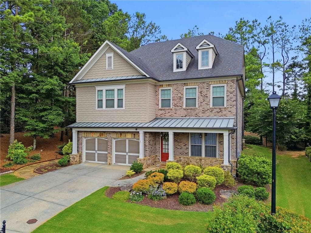 5 bedroom, 4 bathroom, 3,594 sq ft single family residence for sale at 4020 Claiborne Farm Road, Suwanee, GA 30024 — photo 2