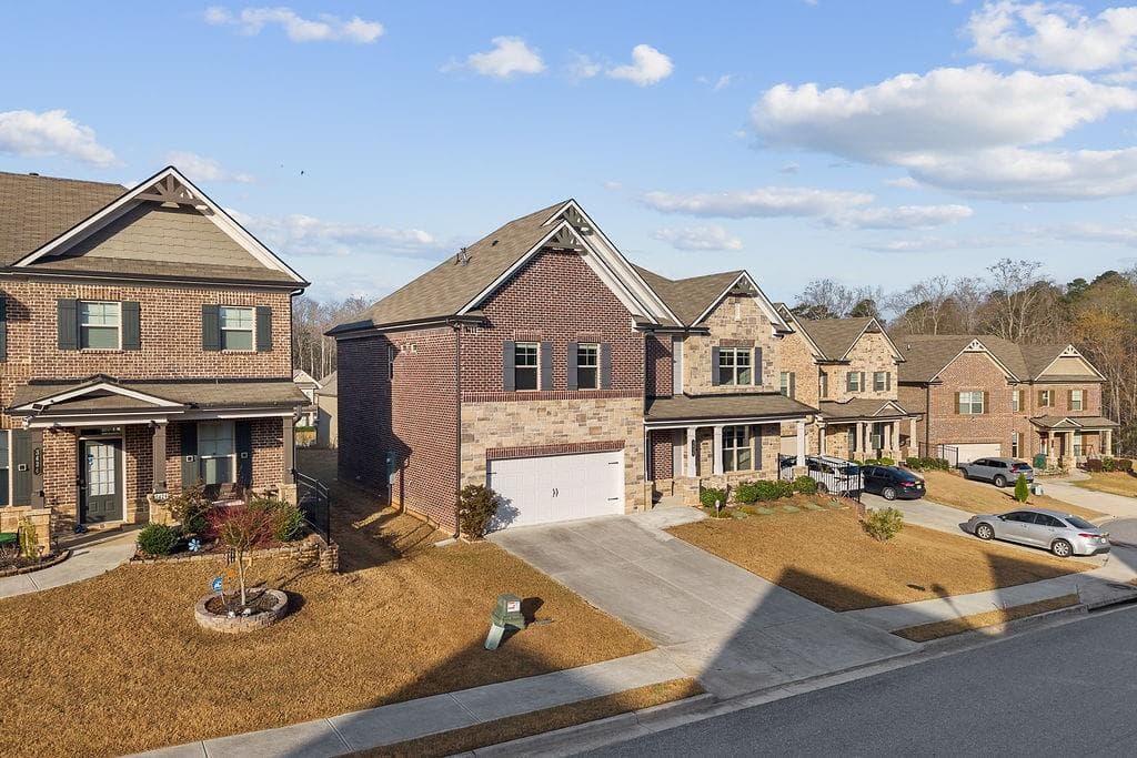 4 bedroom, 3 bathroom, 3,436 sq ft single family residence for rent at 3434 Ivy Farm Path, Buford, GA 30519 for $2,600 a month — photo 3