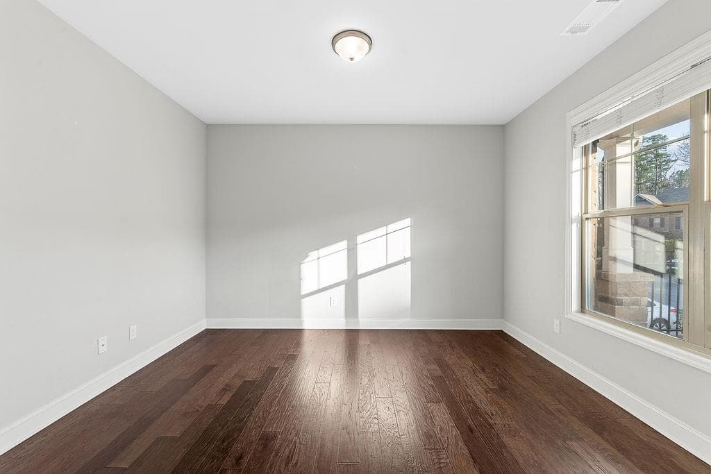 4 bedroom, 3 bathroom, 3,436 sq ft single family residence for rent at 3434 Ivy Farm Path, Buford, GA 30519 for $2,600 a month — photo 7
