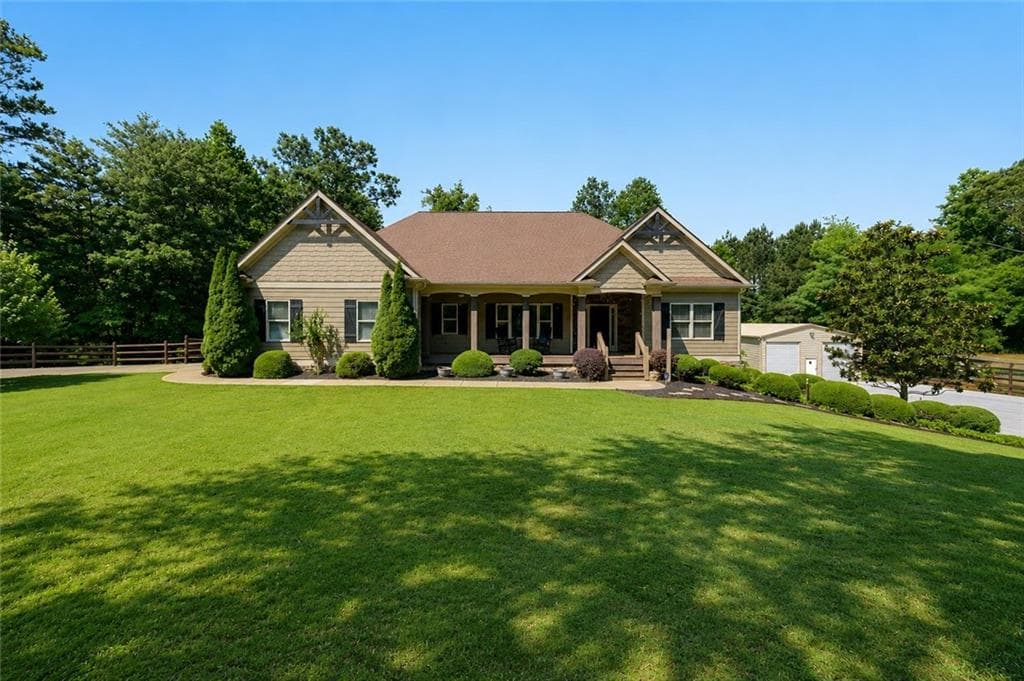 4 bedroom, 3 bathroom, 4,636 sq ft single family residence for sale at 711 Upper Burris Road, Canton, GA 30114 — photo 3
