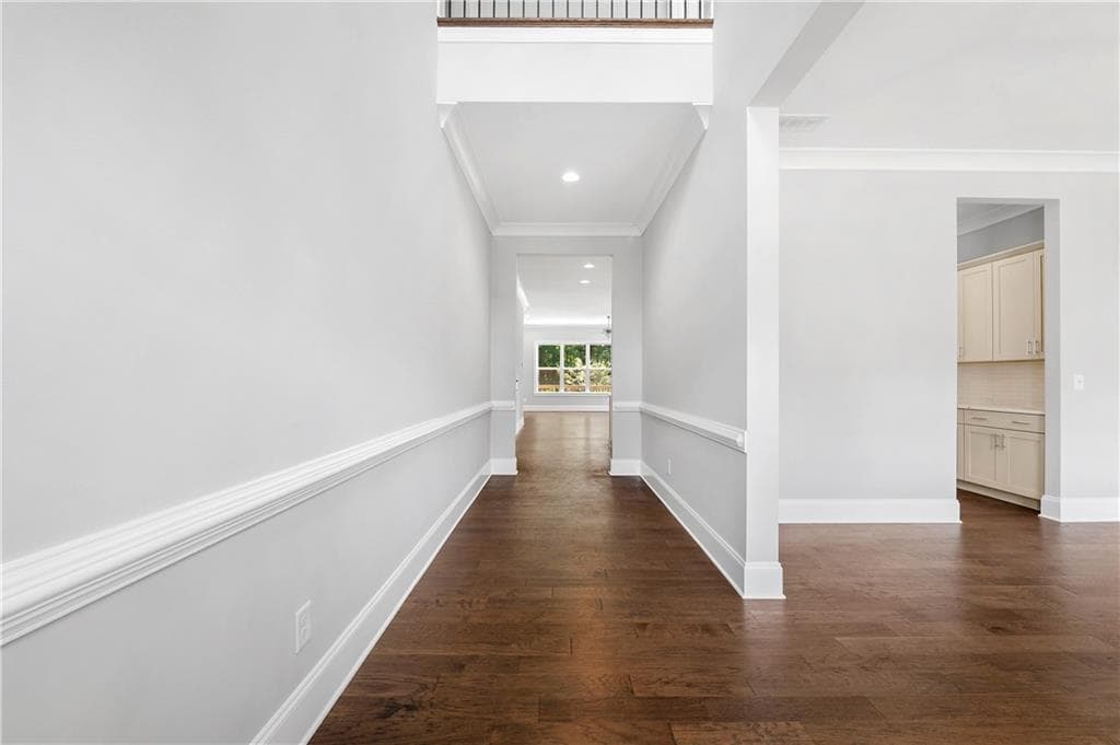 5 bedroom, 5 bathroom, 3,748 sq ft single family residence under contract at 5053 Dinant Drive, Alpharetta, GA 30022 — photo 4