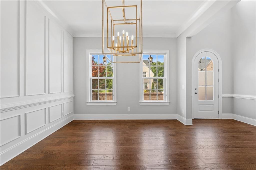 5 bedroom, 5 bathroom, 3,748 sq ft single family residence under contract at 5053 Dinant Drive, Alpharetta, GA 30022 — photo 5