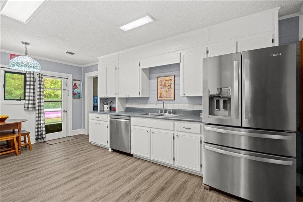 3 bedroom, 3 bathroom, 2,591 sq ft single family residence for sale at 117 Meadow Lane, Calhoun, GA 30701 — photo 7
