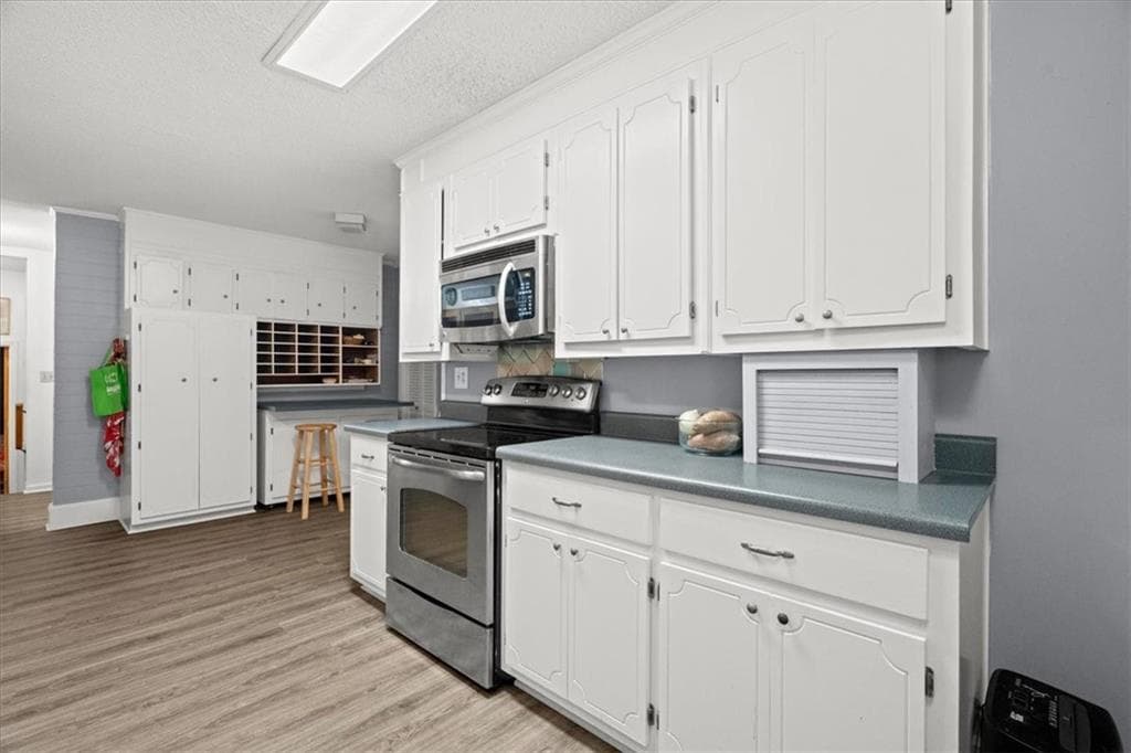 3 bedroom, 3 bathroom, 2,591 sq ft single family residence for sale at 117 Meadow Lane, Calhoun, GA 30701 — photo 9