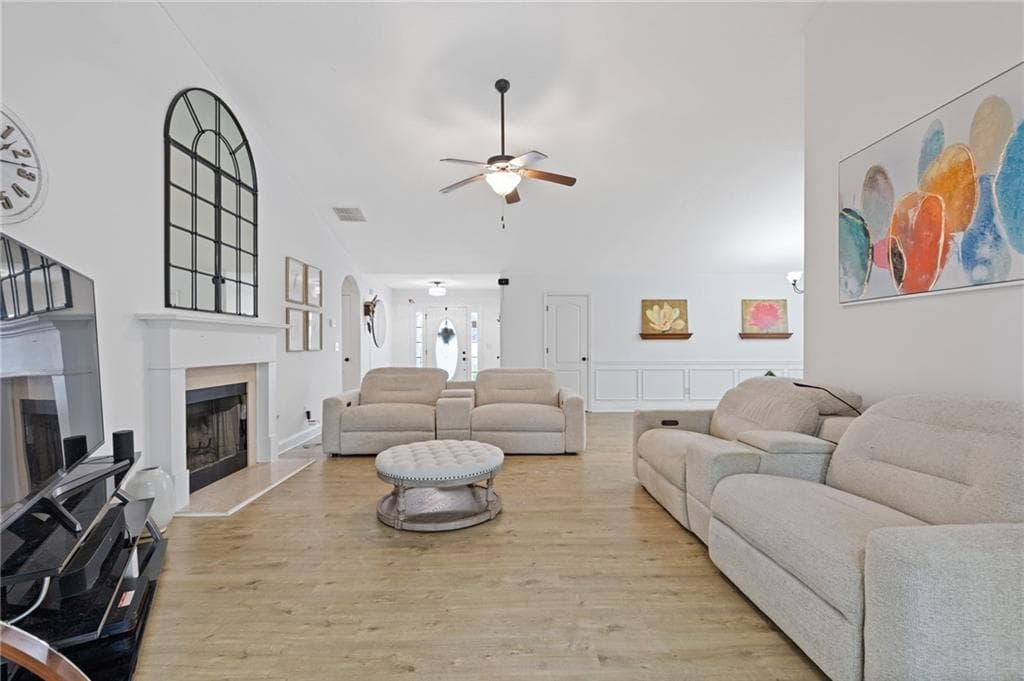 4 bedroom, 3 bathroom, 2,282 sq ft single family residence under contract at 521 Embassy Walk, Winder, GA 30680 — photo 10