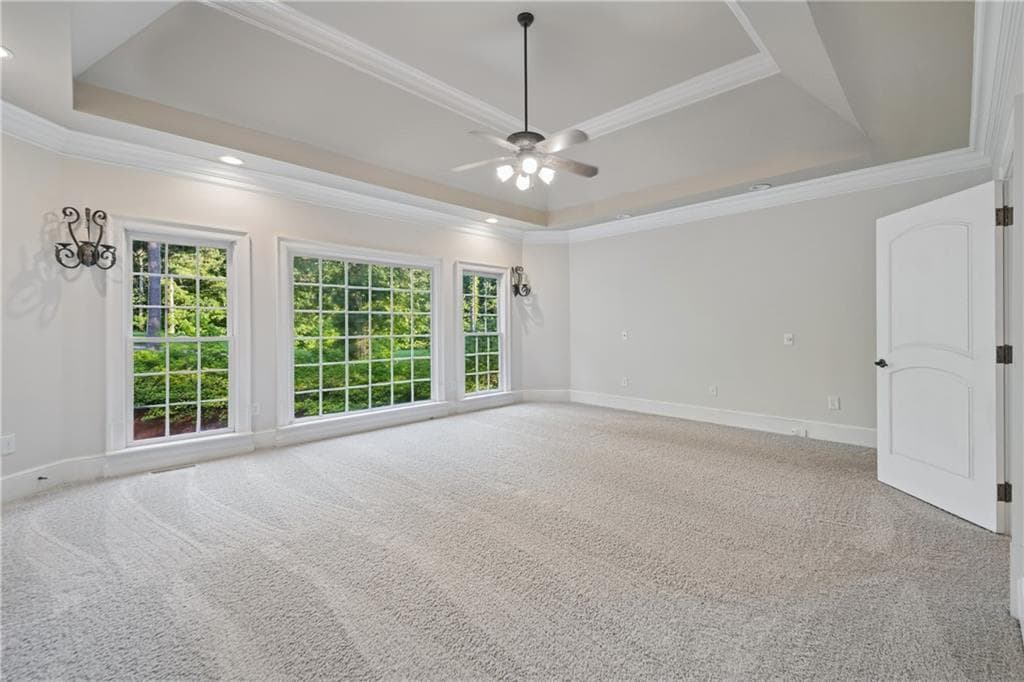 7 bedroom, 6 bathroom, 5,370 sq ft single family residence under contract at 1038 Overlook Drive, Villa Rica, GA 30180 — photo 3