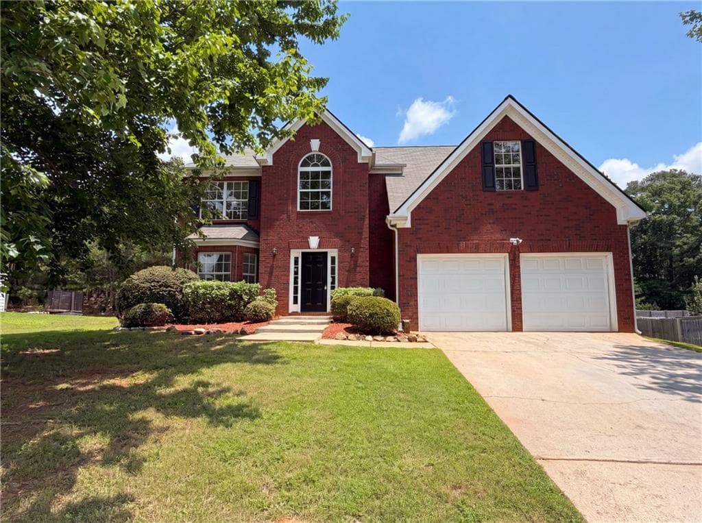 4 bedroom, 3 bathroom, 2,938 sq ft single family residence for sale at 1672 Bennett Drive, Mcdonough, GA 30253