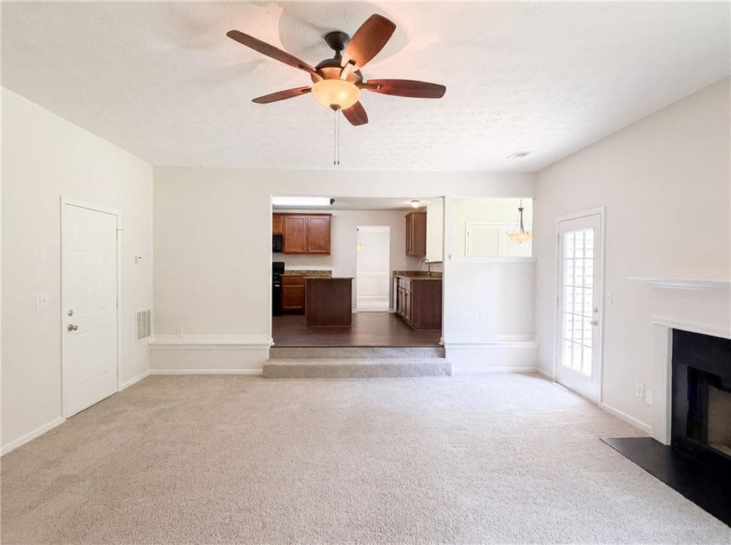 4 bedroom, 3 bathroom, 2,938 sq ft single family residence for sale at 1672 Bennett Drive, Mcdonough, GA 30253 — photo 3
