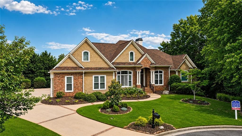 4 bedroom, 5 bathroom, 4,200 sq ft single family residence for sale at 3657 Mariner Bluff Court, Gainesville, GA 30506 — photo 2
