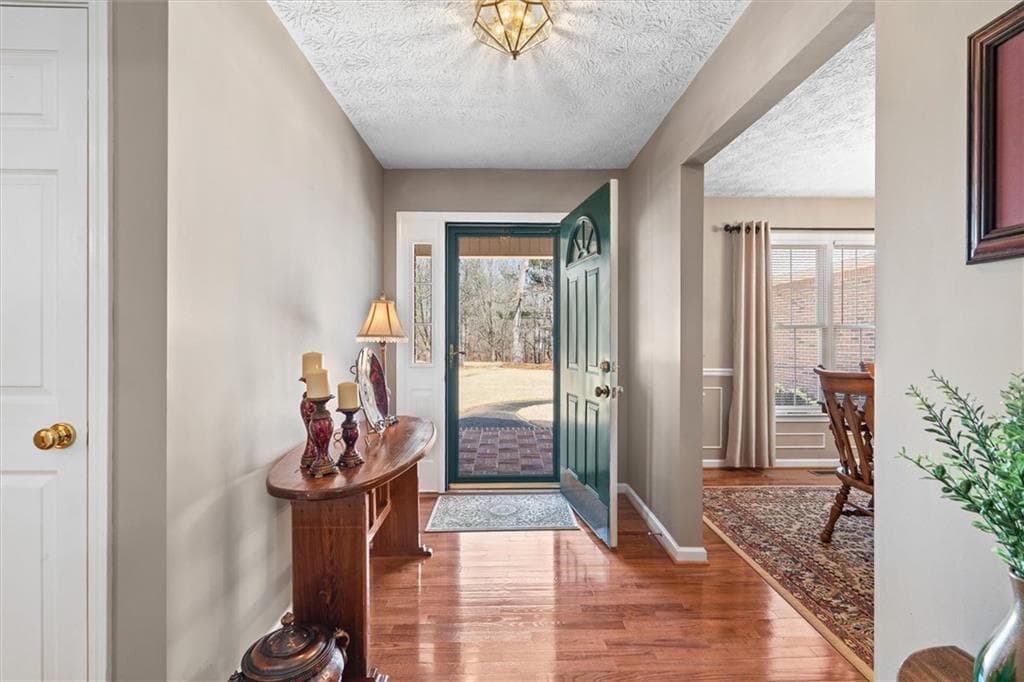 3 bedroom, 3 bathroom, 2,816 sq ft single family residence under contract at 5067 Lazy Acres Drive, Douglasville, GA 30135 — photo 7