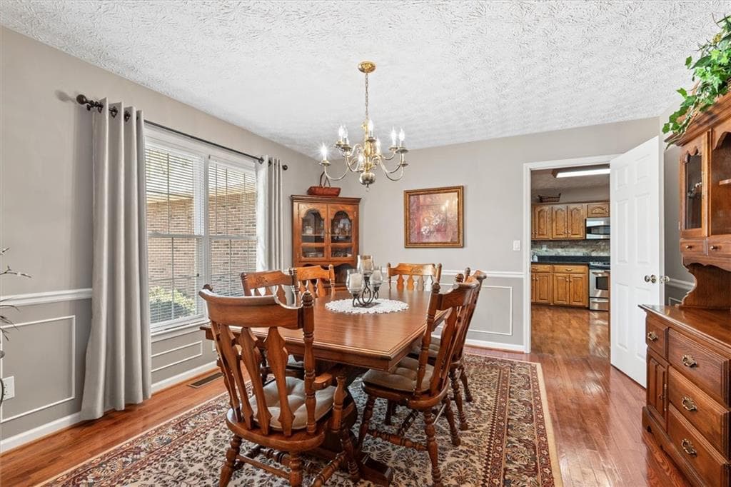 3 bedroom, 3 bathroom, 2,816 sq ft single family residence under contract at 5067 Lazy Acres Drive, Douglasville, GA 30135 — photo 8