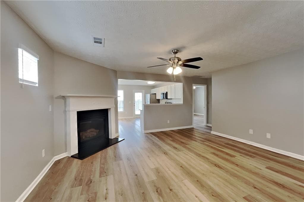 3 bedroom, 3 bathroom, 1,650 sq ft single family residence for rent at 76 Arrowhead Drive, Dallas, GA 30132 for $1,855 a month — photo 2