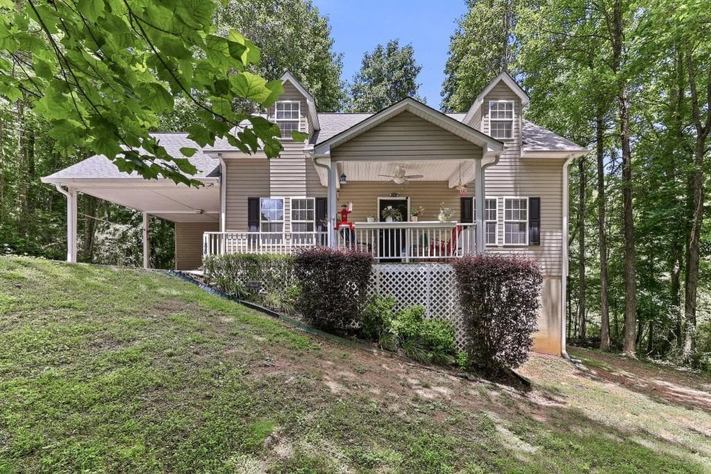 3 bedroom, 3 bathroom, 2,208 sq ft single family residence for sale at 188 Seaborn Drive, Cleveland, GA 30528 — photo 7