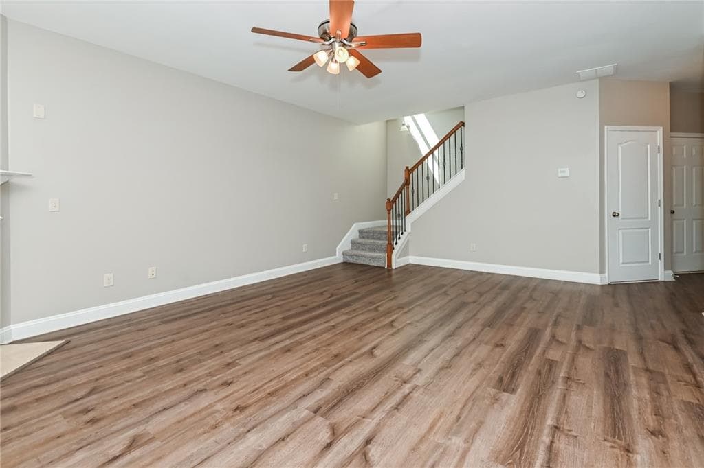 4 bedroom, 3 bathroom, 2,508 sq ft single family residence under contract at 3565 Flycatcher Way, Duluth, GA 30097 — photo 3