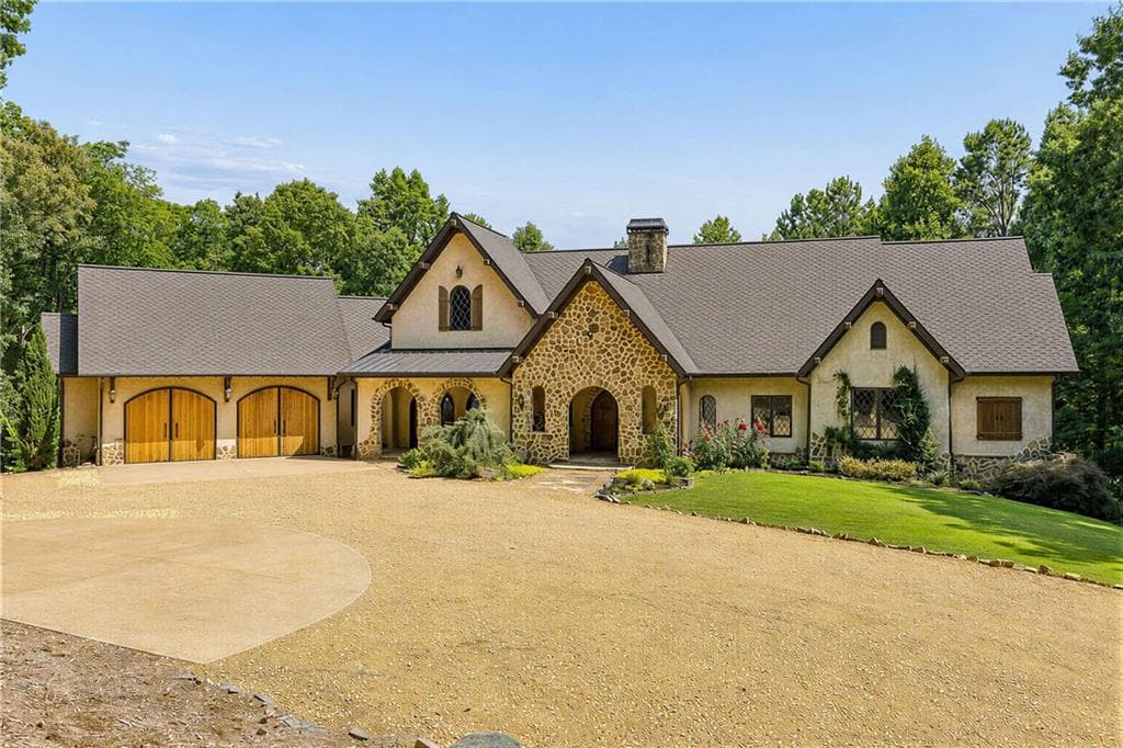 6 bedroom, 7 bathroom, 6,001 sq ft single family residence for sale at 175 Tumlin Path, Acworth, GA 30101