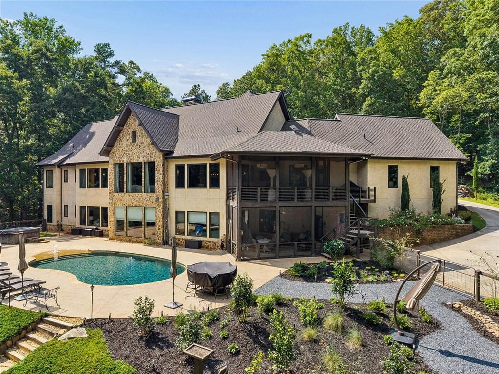 6 bedroom, 7 bathroom, 6,001 sq ft single family residence for sale at 175 Tumlin Path, Acworth, GA 30101 — photo 5