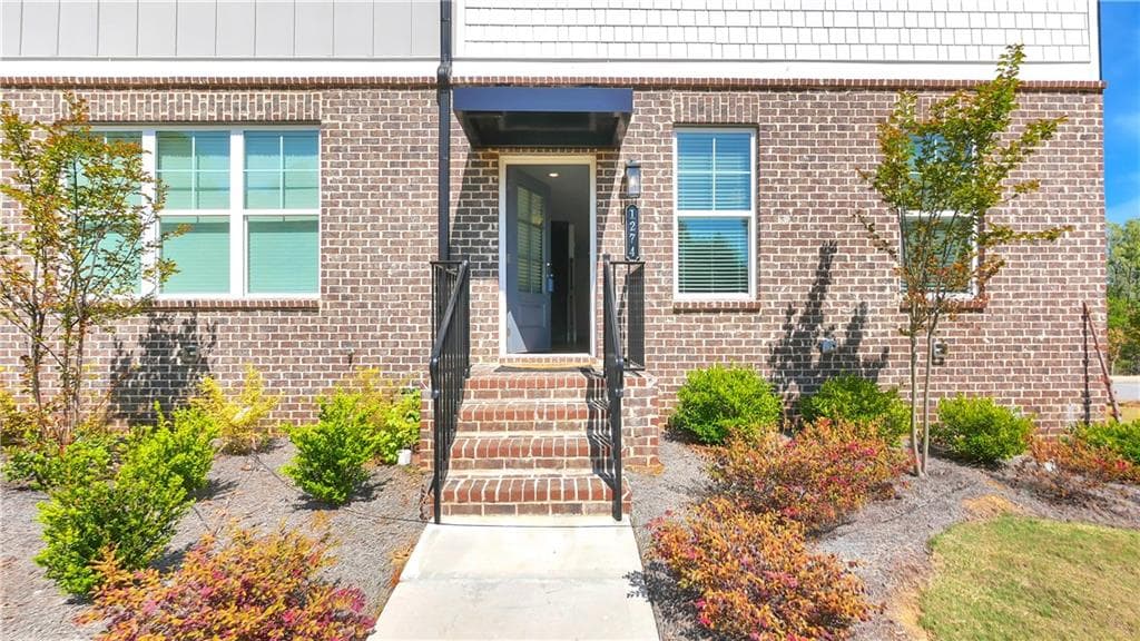 4 bedroom, 4 bathroom, 2,254 sq ft townhouse for rent at 1274 Ainsworth Alley, Sugar Hill, GA 30518 for $2,800 a month — photo 5