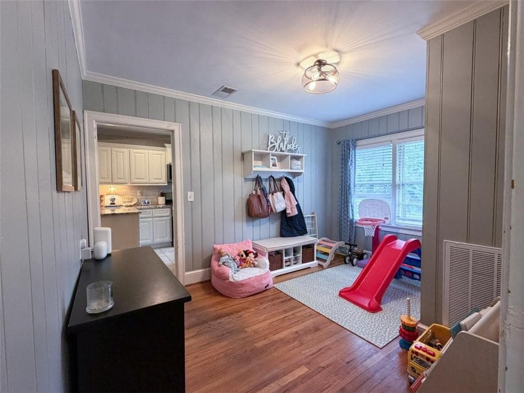 4 bedroom, 2 bathroom, 1,918 sq ft single family residence for sale at 208 Dodd Street, Rome, GA 30165 — photo 4
