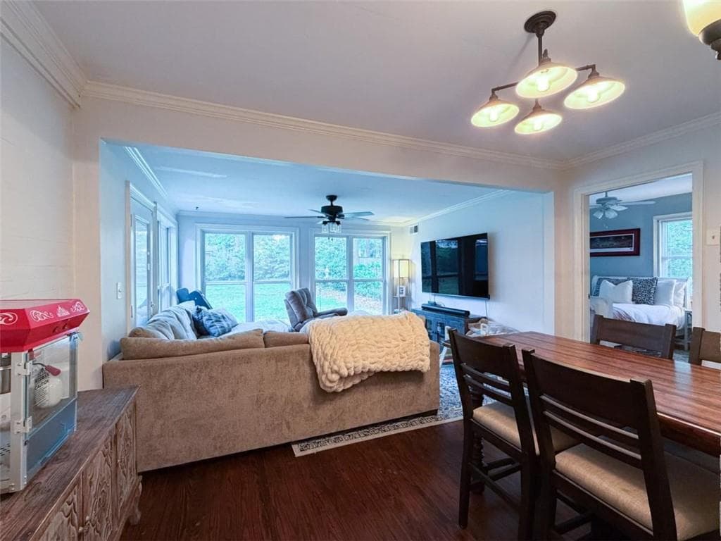 4 bedroom, 2 bathroom, 1,918 sq ft single family residence for sale at 208 Dodd Street, Rome, GA 30165 — photo 6