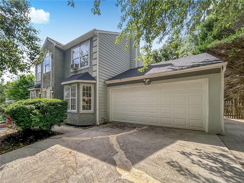4 bedroom, 4 bathroom, 2,024 sq ft single family residence for rent at 2945 Georgian Manor Drive, Alpharetta, GA 30022 for $2,799 a month — photo 1 of 29
