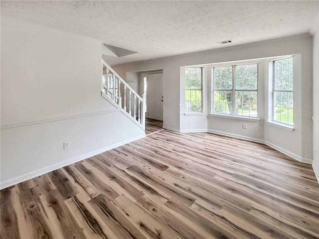 4 bedroom, 4 bathroom, 2,024 sq ft single family residence for rent at 2945 Georgian Manor Drive, Alpharetta, GA 30022 for $2,799 a month — photo 5