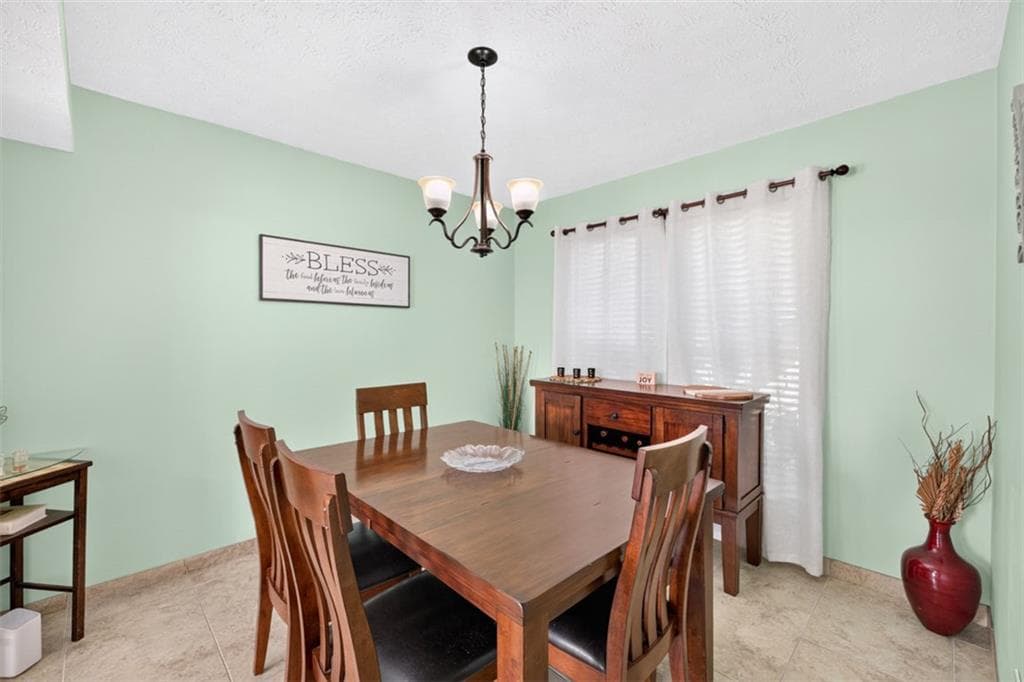 3 bedroom, 3 bathroom, 1,714 sq ft single family residence for sale at 1325 Township Drive, Lawrenceville, GA 30043 — photo 10
