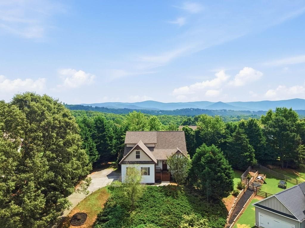 4 bedroom, 3 bathroom, 2,069 sq ft single family residence for sale at 105 Arbor Hills Circle, Talking Rock, GA 30175