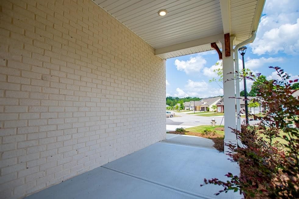 3 bedroom, 3 bathroom, 1,657 sq ft single family residence for sale at 205 Vineyard Walk, Carrollton, GA 30117 — photo 6