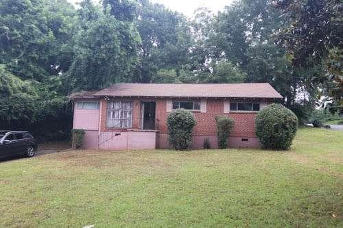 3 bedroom, 1 bathroom, 1,102 sq ft single family residence for sale at 3302 Glenco Drive, Decatur, GA 30032 — photo 2