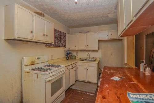 3 bedroom, 1 bathroom, 1,102 sq ft single family residence for sale at 3302 Glenco Drive, Decatur, GA 30032 — photo 9