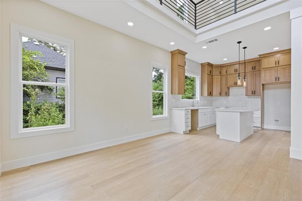 3 bedroom, 2 bathroom, 1,660 sq ft single family residence under contract at 966 Coleman Street, Atlanta, GA 30310 — photo 6
