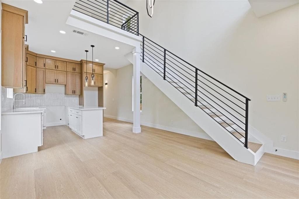 3 bedroom, 2 bathroom, 1,660 sq ft single family residence under contract at 966 Coleman Street, Atlanta, GA 30310 — photo 5