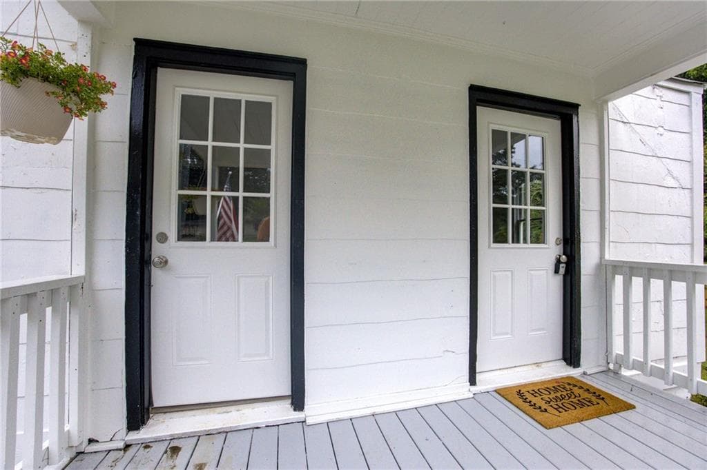 2 bedroom, 1 bathroom, 702 sq ft single family residence under contract at 7107 Geiger Street, Covington, GA 30014 — photo 4