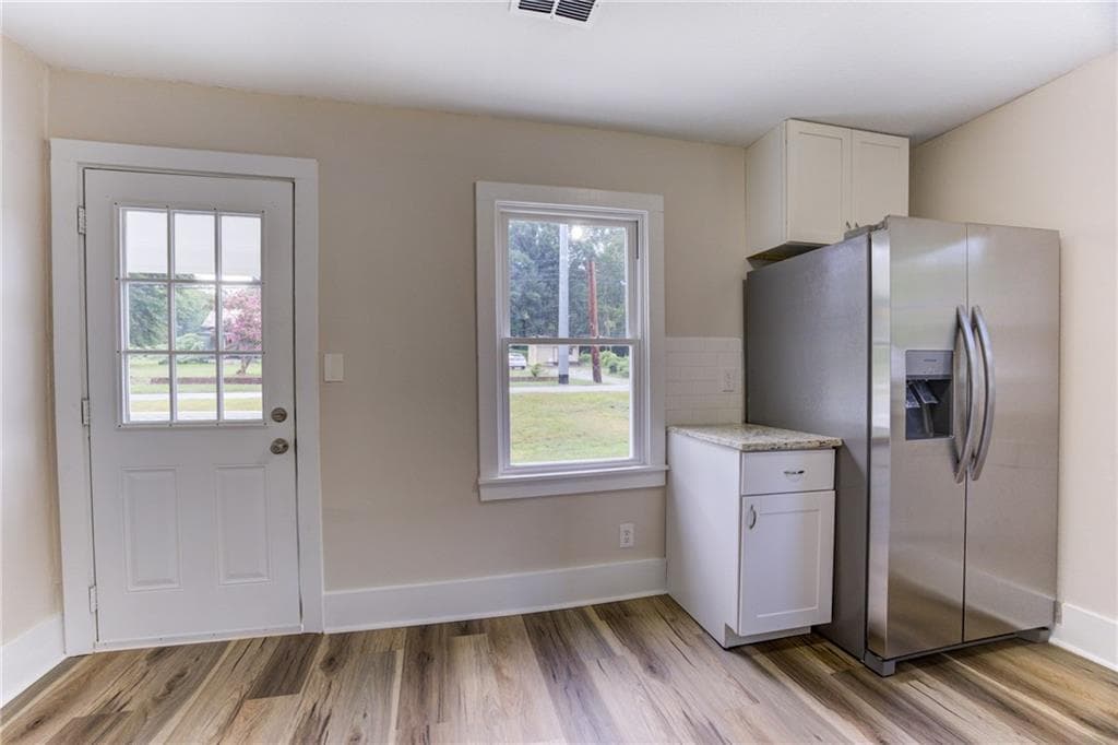 2 bedroom, 1 bathroom, 702 sq ft single family residence under contract at 7107 Geiger Street, Covington, GA 30014 — photo 8