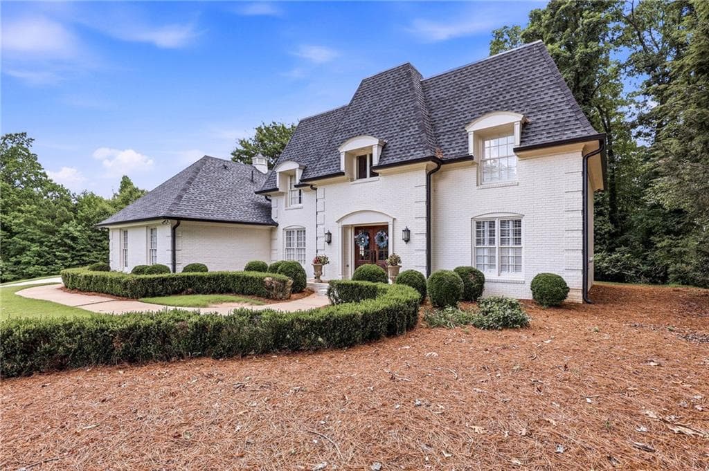5 bedroom, 4 bathroom single family residence for sale at 197 Club Drive, Gainesville, GA 30506 — photo 2