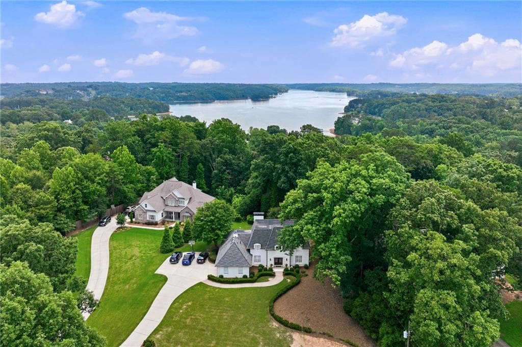 5 bedroom, 4 bathroom single family residence for sale at 197 Club Drive, Gainesville, GA 30506 — photo 7