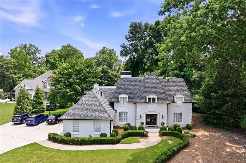5 bedroom, 4 bathroom single family residence for sale at 197 Club Drive, Gainesville, GA 30506 — photo 9